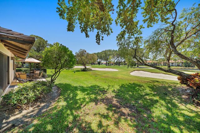 821 Club Drive, Palm Beach Gardens, FL 33418