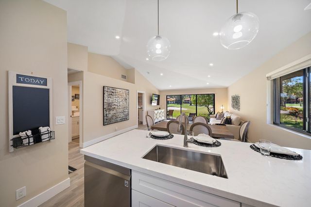 821 Club Drive, Palm Beach Gardens, FL 33418