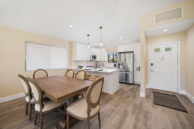 821 Club Drive, Palm Beach Gardens, FL 33418