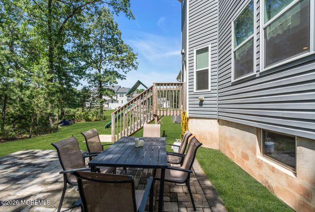 1 Mackenzie Court, Whiting, NJ 08759