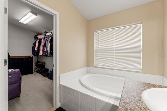 14450 WAKE ROBIN DRIVE, Brooksville, FL 34604