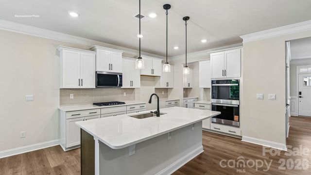 2863 Atwater Pond Circle, Denver, NC 28037
