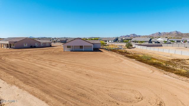 9087 W LIMESTONE MOUNTAIN Drive, Casa Grande, AZ 85194