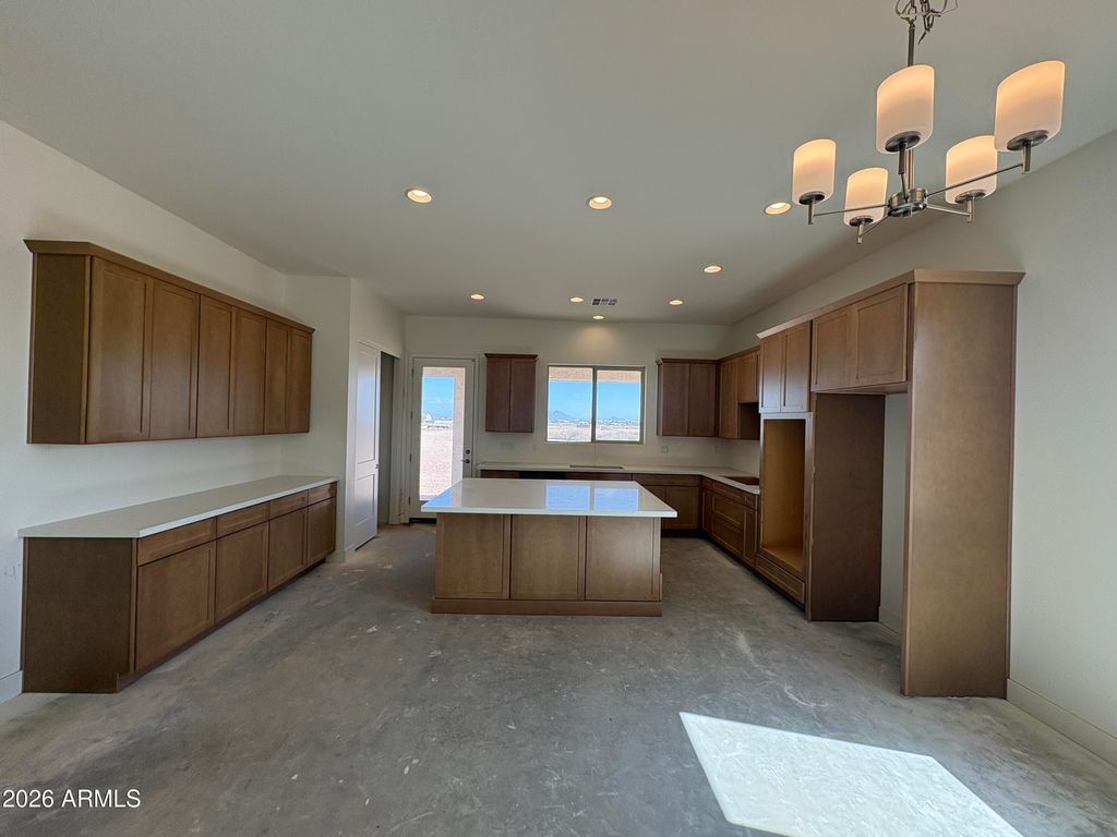 9087 W LIMESTONE MOUNTAIN Drive, Casa Grande, AZ 85194 — photo 4