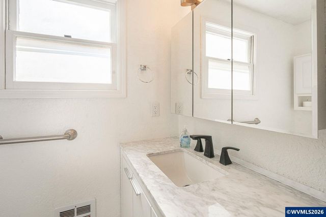 5356 Verda Ln NE, Keizer, OR 97303