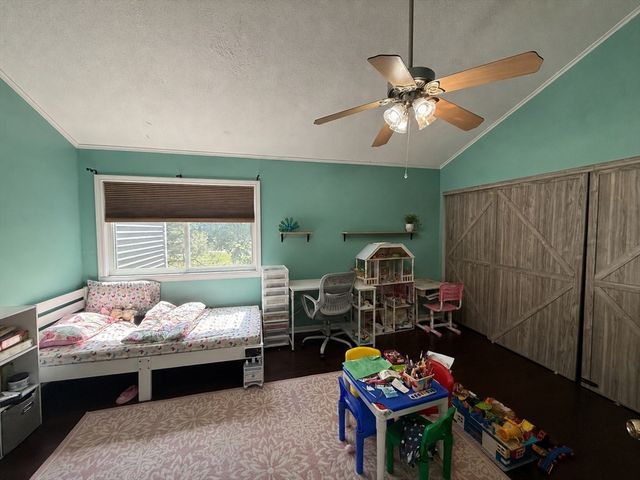 255 North Road 70, Chelmsford, MA 01824