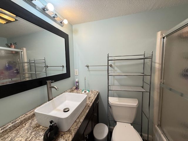 255 North Road 70, Chelmsford, MA 01824