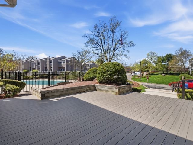 255 North Road 70, Chelmsford, MA 01824