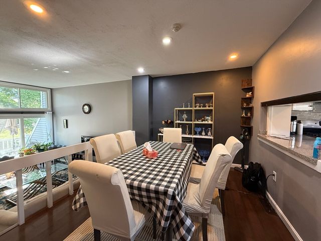 255 North Road 70, Chelmsford, MA 01824