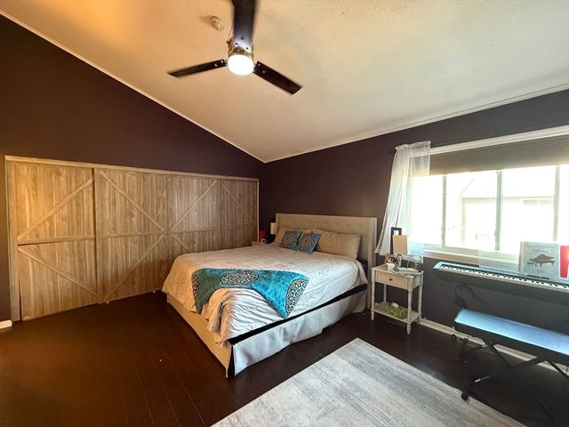 255 North Road 70, Chelmsford, MA 01824