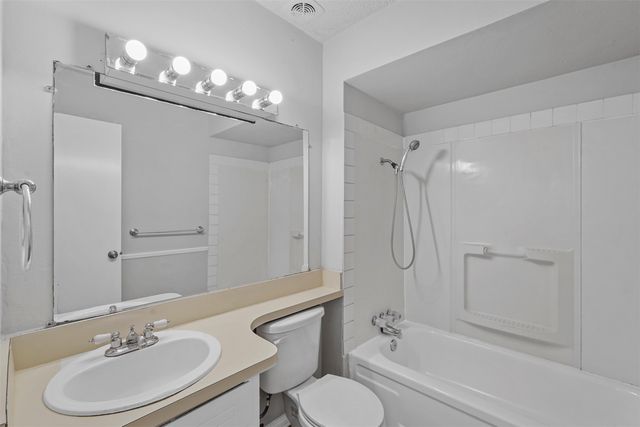 805 Northshore Drive, Garland, TX 75040