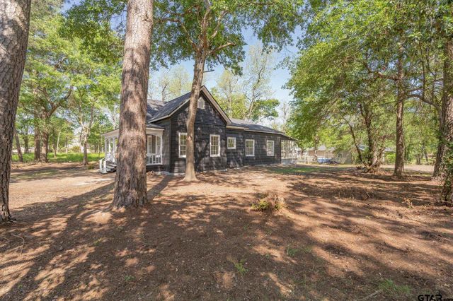 605 E CALVERT ST., Troup, TX 75789