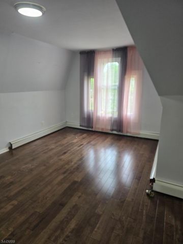 217 Rutledge Ave, East Orange City, NJ 07017