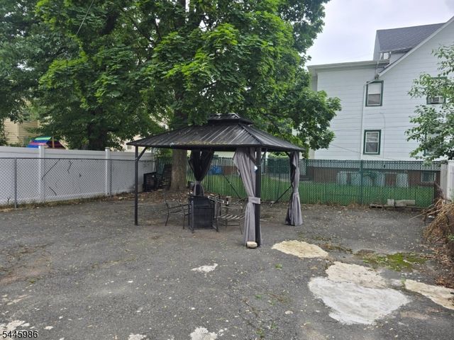 217 Rutledge Ave, East Orange City, NJ 07017