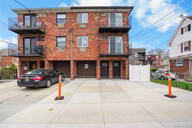 4658 161st Street, Flushing, NY 11358