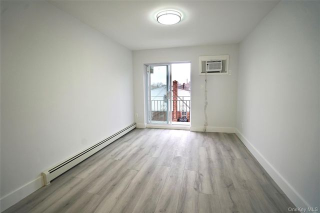 4658 161st Street, Flushing, NY 11358