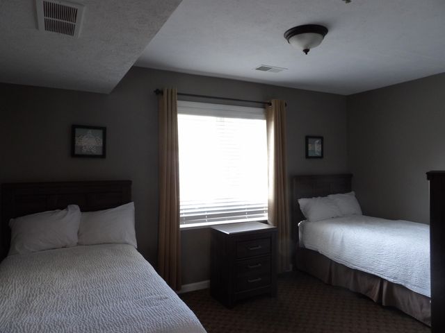 1246 Sunnyside Drive, Cadillac, MI 49601