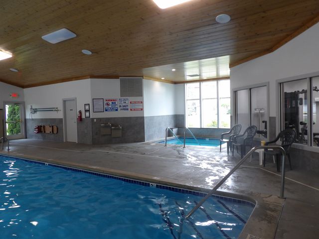 1246 Sunnyside Drive, Cadillac, MI 49601