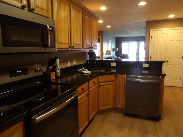 1246 Sunnyside Drive, Cadillac, MI 49601