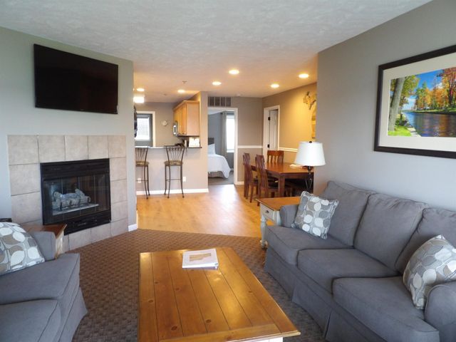 1246 Sunnyside Drive, Cadillac, MI 49601