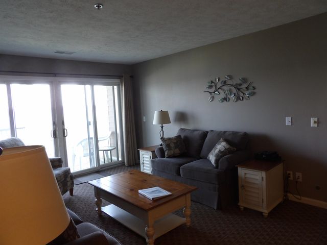 1246 Sunnyside Drive, Cadillac, MI 49601