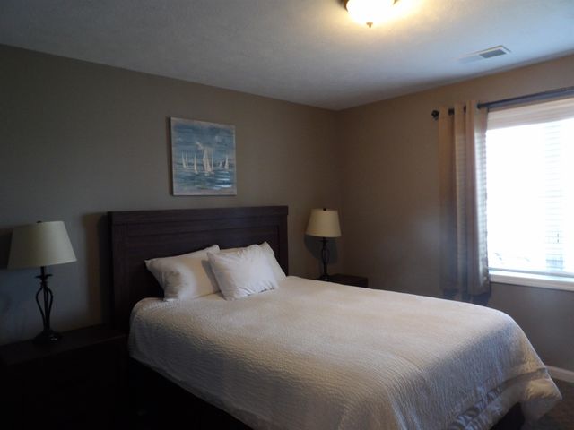 1246 Sunnyside Drive, Cadillac, MI 49601