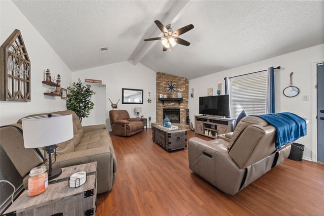 201 Westhill Drive, Hewitt, TX 76643