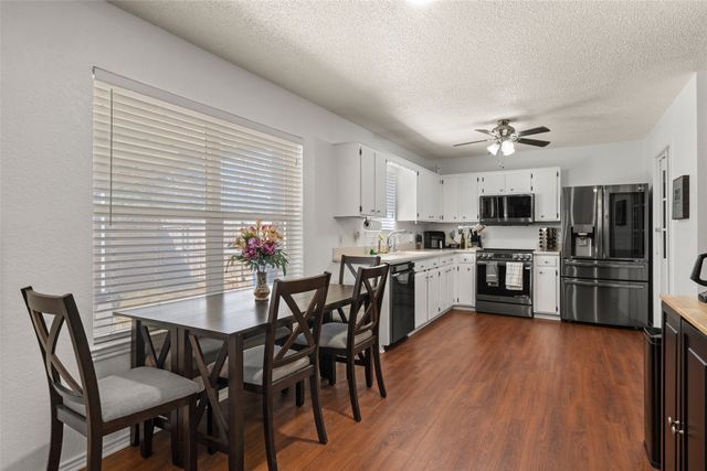 201 Westhill Drive, Hewitt, TX 76643