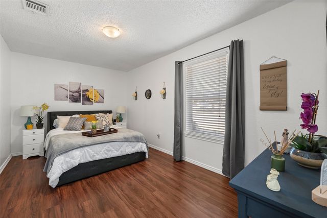 201 Westhill Drive, Hewitt, TX 76643