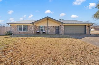 201 Westhill Drive, Hewitt, TX 76643