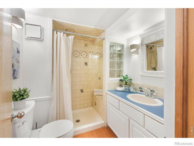 121 Leonards Road, Boulder, CO 80302