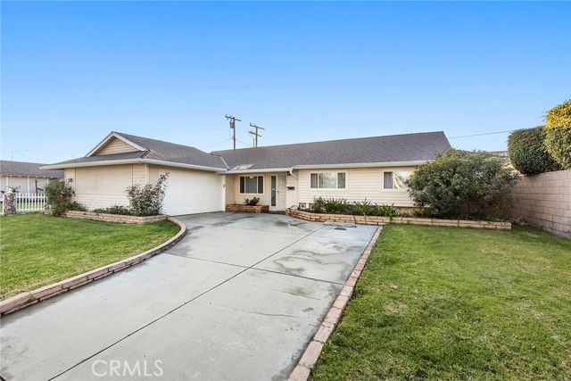 1420 N Sacramento, Orange, CA 92867