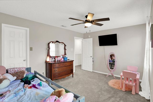 5724 Grassy Bank Drive, Indianapolis, IN 46237