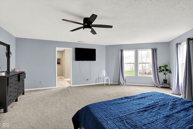 5724 Grassy Bank Drive, Indianapolis, IN 46237