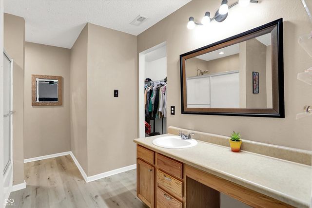 5724 Grassy Bank Drive, Indianapolis, IN 46237