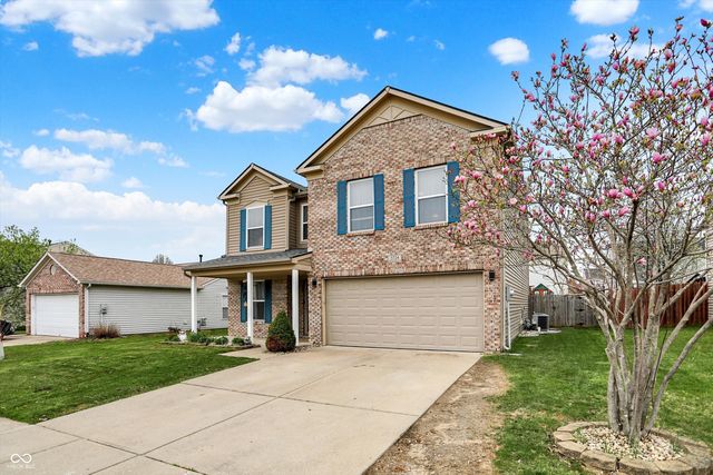 5724 Grassy Bank Drive, Indianapolis, IN 46237