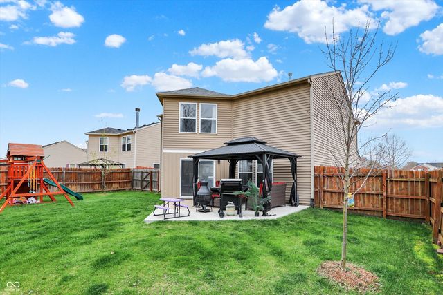 5724 Grassy Bank Drive, Indianapolis, IN 46237