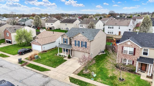 5724 Grassy Bank Drive, Indianapolis, IN 46237