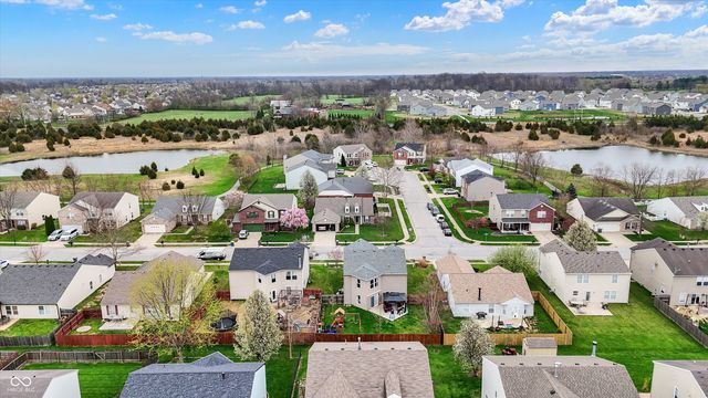 5724 Grassy Bank Drive, Indianapolis, IN 46237