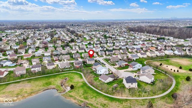 5724 Grassy Bank Drive, Indianapolis, IN 46237