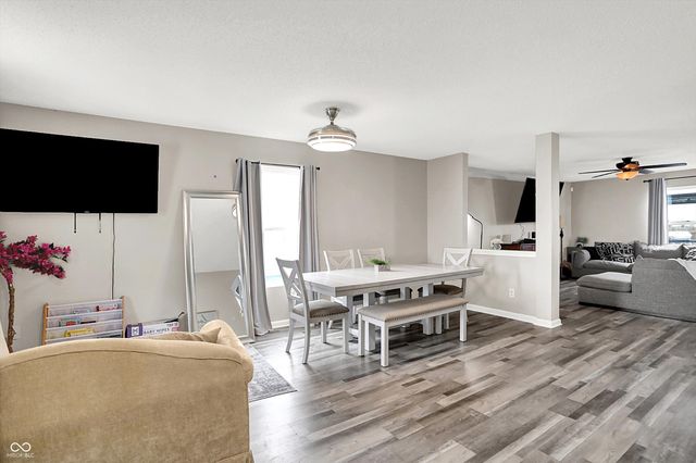 5724 Grassy Bank Drive, Indianapolis, IN 46237