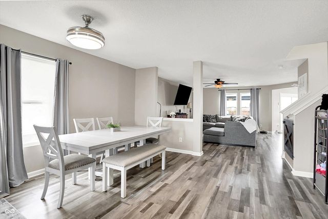 5724 Grassy Bank Drive, Indianapolis, IN 46237