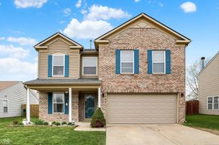 5724 Grassy Bank Drive, Indianapolis, IN 46237