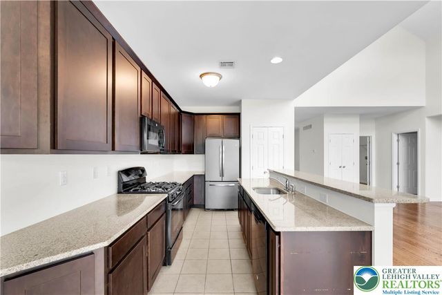 4465 Whitetail Drive, Lower Nazareth Twp, PA 18064