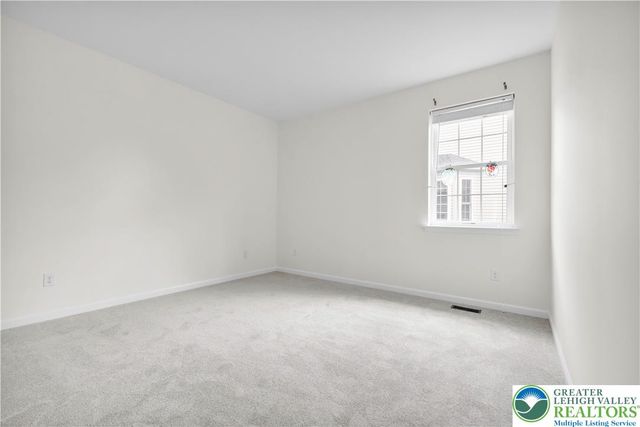 4465 Whitetail Drive, Lower Nazareth Twp, PA 18064