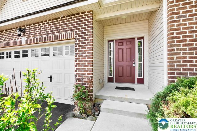 4465 Whitetail Drive, Lower Nazareth Twp, PA 18064