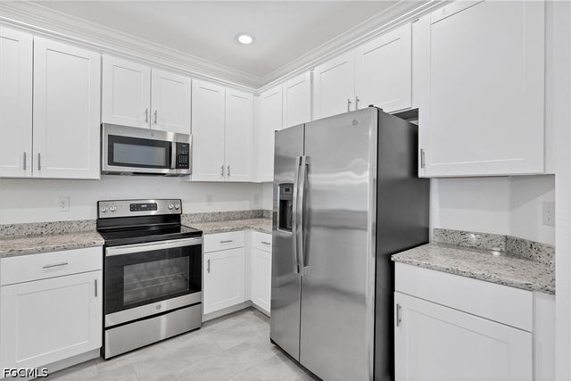 12062 Via Lighthouse LN, Fort Myers, FL 33913