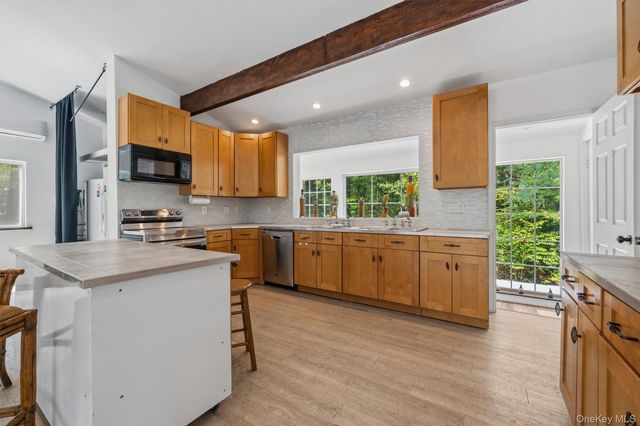 985 Cold Spring Road, Forestburgh, NY 12777