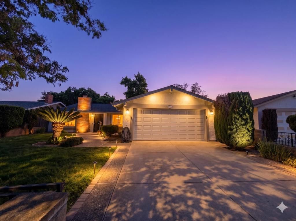 Image 1 of property listing at 4245 Houndsbrook Way, San Jose, CA 95111