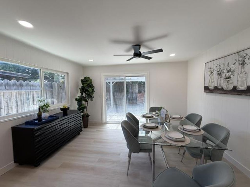 Image 8 of property listing at 4245 Houndsbrook Way, San Jose, CA 95111